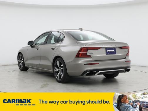 2019 Volvo S60 T6 R-Design