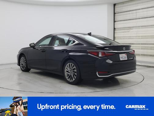 2024 Lexus ES 300h Ultra Luxury