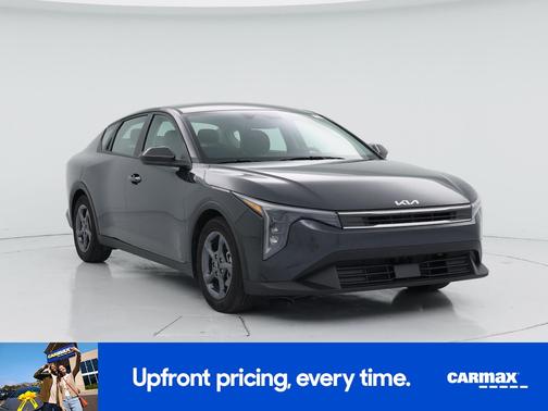Black 2025 Kia K4 LXS