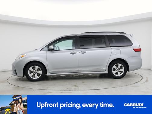 2020 Toyota Sienna LE