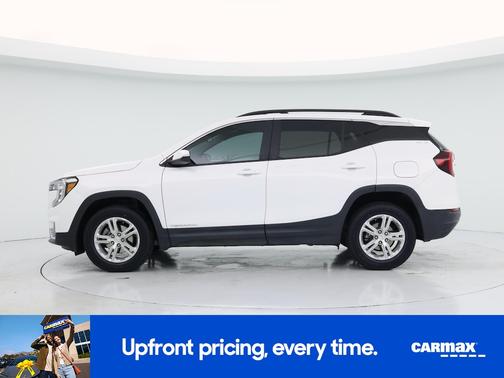 White 2022 GMC Terrain SLE