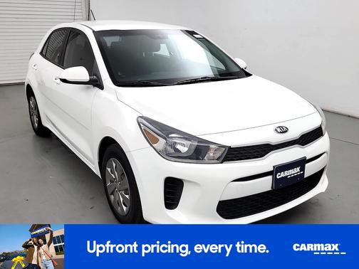 White 2019 Kia Rio S