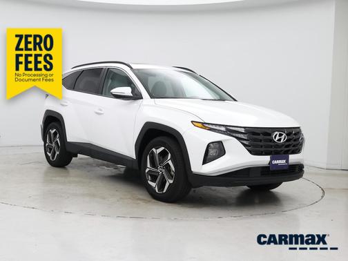 White 2024 Hyundai TUCSON SEL