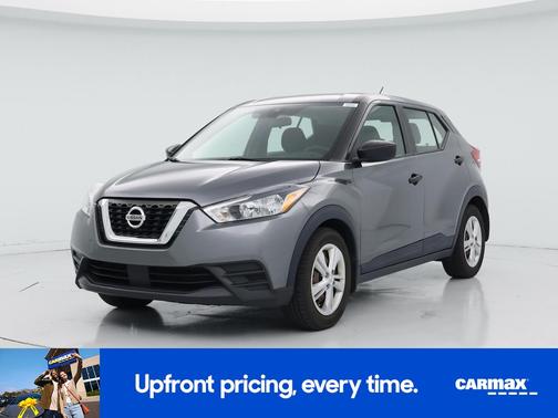 Gray 2020 Nissan Kicks S