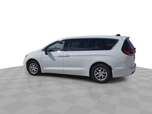 Bright White Clearcoat 2024 Chrysler Pacifica Touring L