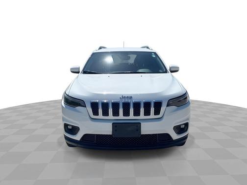 Bright White Clearcoat 2019 Jeep Cherokee Latitude Plus