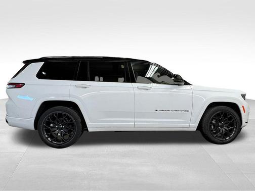 2025 Jeep Grand Cherokee L Summit Reserve
