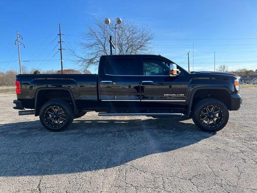 2017 GMC Sierra 2500 Denali