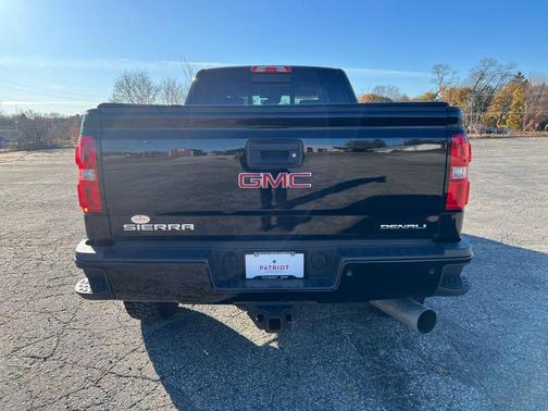 2017 GMC Sierra 2500 Denali