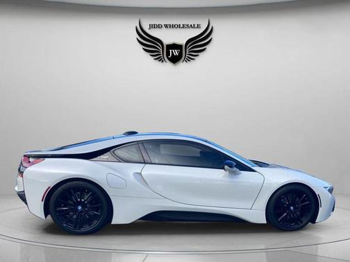 2019 BMW i8 Coupe 2D