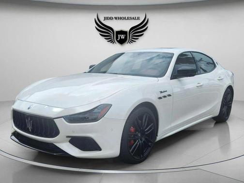 2022 Maserati Ghibli Modena