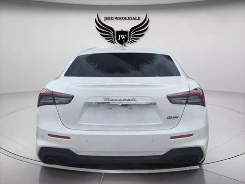 2022 Maserati Ghibli Modena