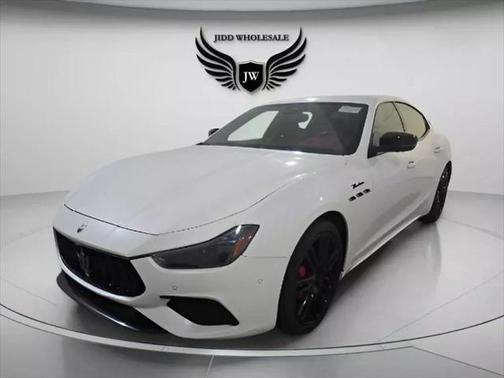 2022 Maserati Ghibli Modena