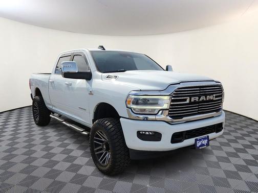 2024 RAM 2500 Laramie Crew Cab 4x4 6'4' Box