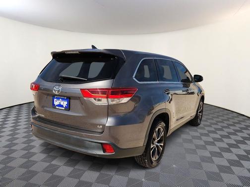 2019 Toyota Highlander LE Plus