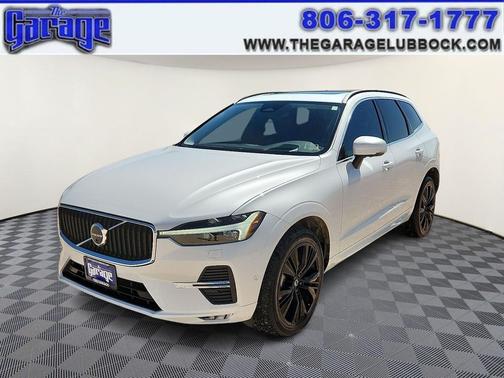 2022 Volvo XC60 B5 Momentum