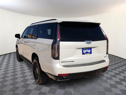 2023 Cadillac Escalade ESV Premium Luxury Platinum