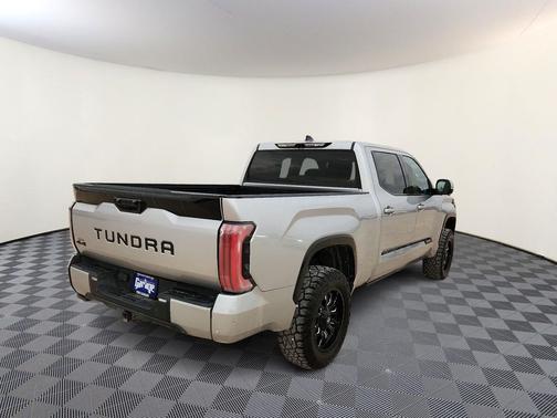 2022 Toyota Tundra Platinum
