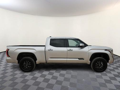 2022 Toyota Tundra Platinum