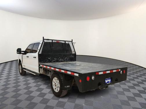 Oxford White 2024 Ford F-250 XLT
