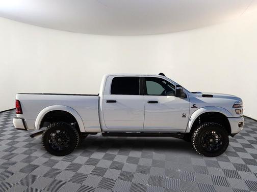 2025 RAM 2500 Big Horn Crew Cab 4x4 6'4' Box