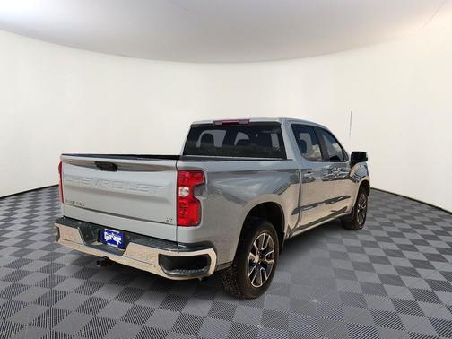 Slate Gray Metallic 2024 Chevrolet Silverado 1500 LT
