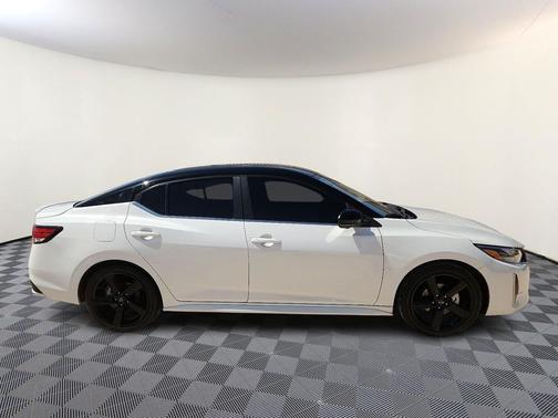 White 2024 Nissan Sentra SR