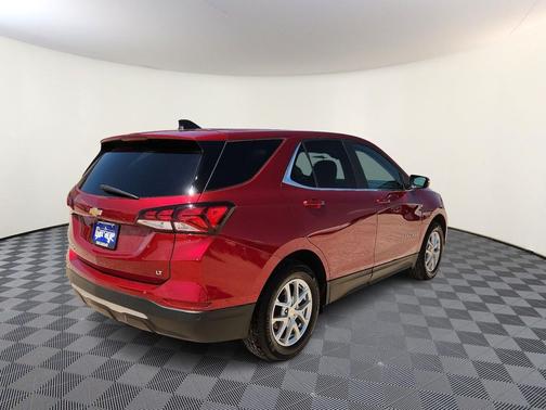 Radiant Red Tintcoat 2024 Chevrolet Equinox 1LT