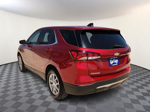 Radiant Red Tintcoat 2024 Chevrolet Equinox 1LT