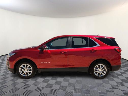 Radiant Red Tintcoat 2024 Chevrolet Equinox 1LT