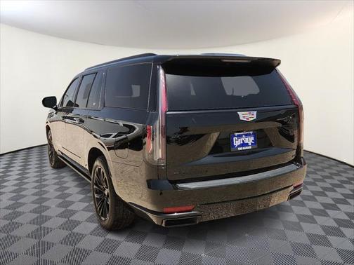 2023 Cadillac Escalade ESV Sport