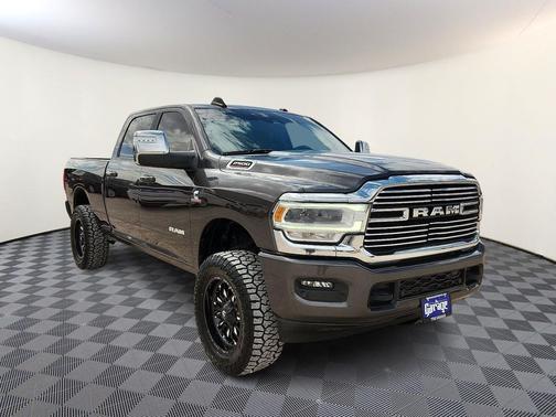 2024 RAM 2500 Laramie Crew Cab 4x4 6'4' Box