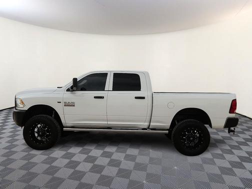 Bright White Clearcoat 2018 RAM 2500 Tradesman Crew Cab 4x4 6'4' Box