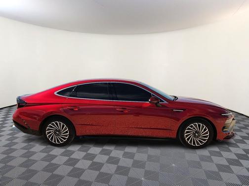 2024 Hyundai SONATA Hybrid SE