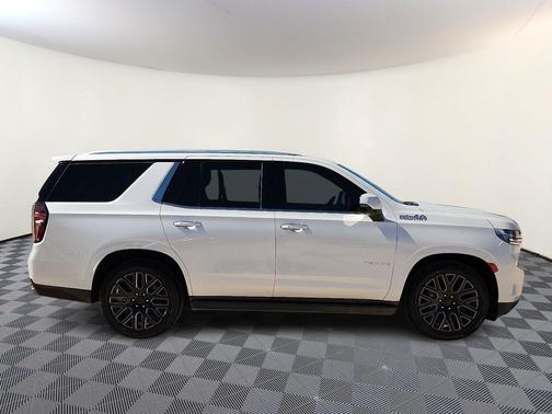 2023 Chevrolet Tahoe 4WD High Country