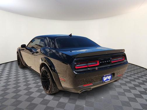 2022 Dodge Challenger R/T Scat Pack Widebody