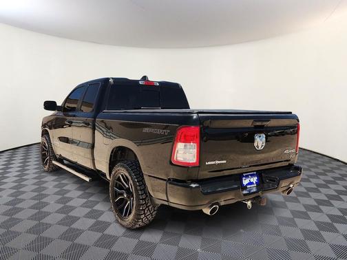 Diamond Black Crystal Pearlcoat 2021 RAM 1500 Lone Star