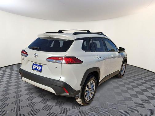 2025 Toyota Corolla Cross LE