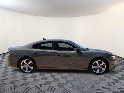 2018 Dodge Charger SXT Plus