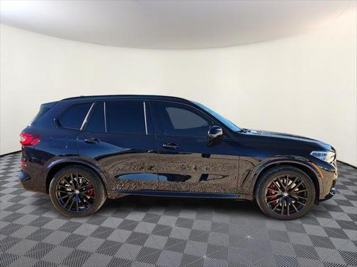 2021 BMW X5 M50i