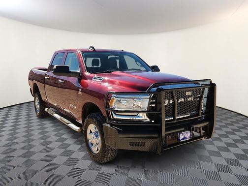 2022 RAM 2500 Tradesman Crew Cab 4x4 6'4' Box