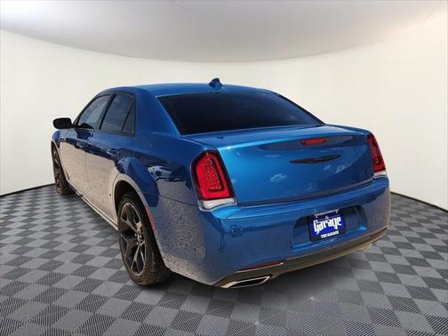 2022 Chrysler 300 Touring