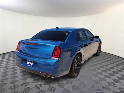 2022 Chrysler 300 Touring
