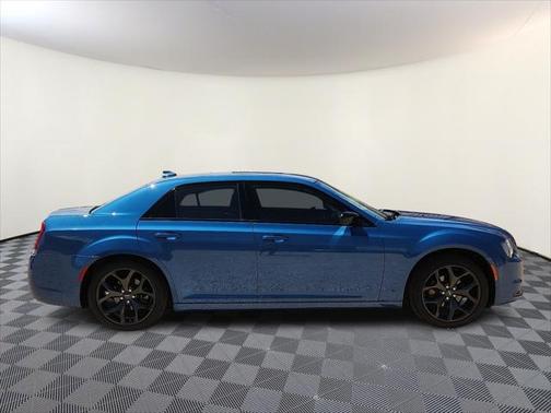 2022 Chrysler 300 Touring