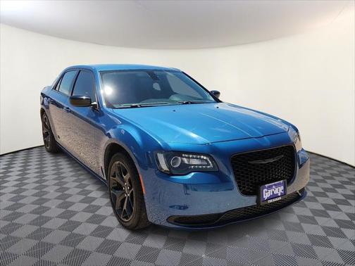 2022 Chrysler 300 Touring