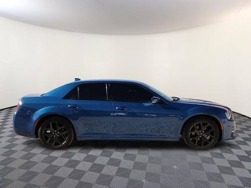 2022 Chrysler 300 Touring