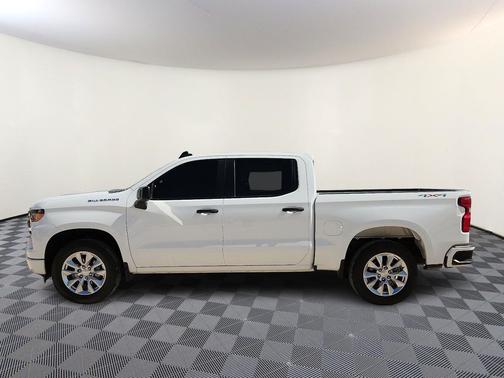 Summit White 2024 Chevrolet Silverado 1500 Custom