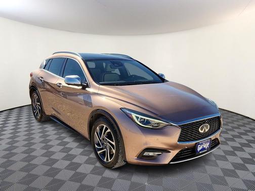 2018 INFINITI QX30 Premium