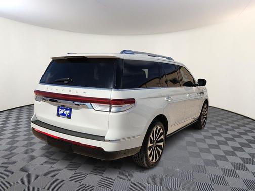 2022 Lincoln Navigator Reserve