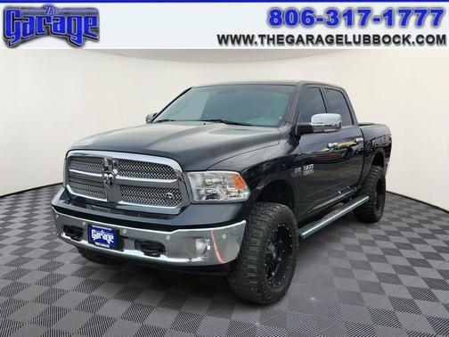 Brilliant Black Crystal Pearlcoat 2018 RAM 1500 Lone Star